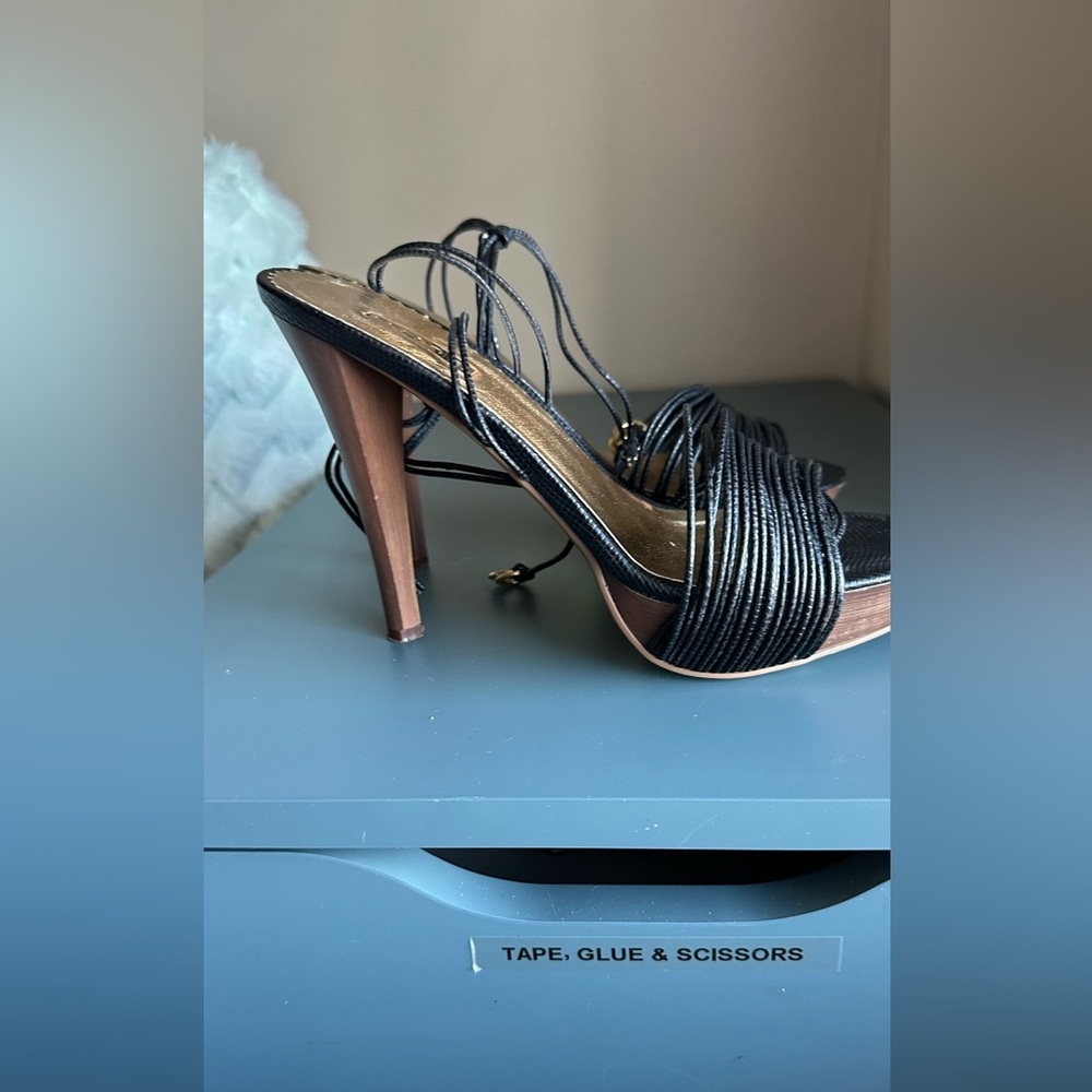 ✨ Arden B Sofia Black Strappy Lace-Up Heeled Sandals Gold Insole Size 8 👠✨